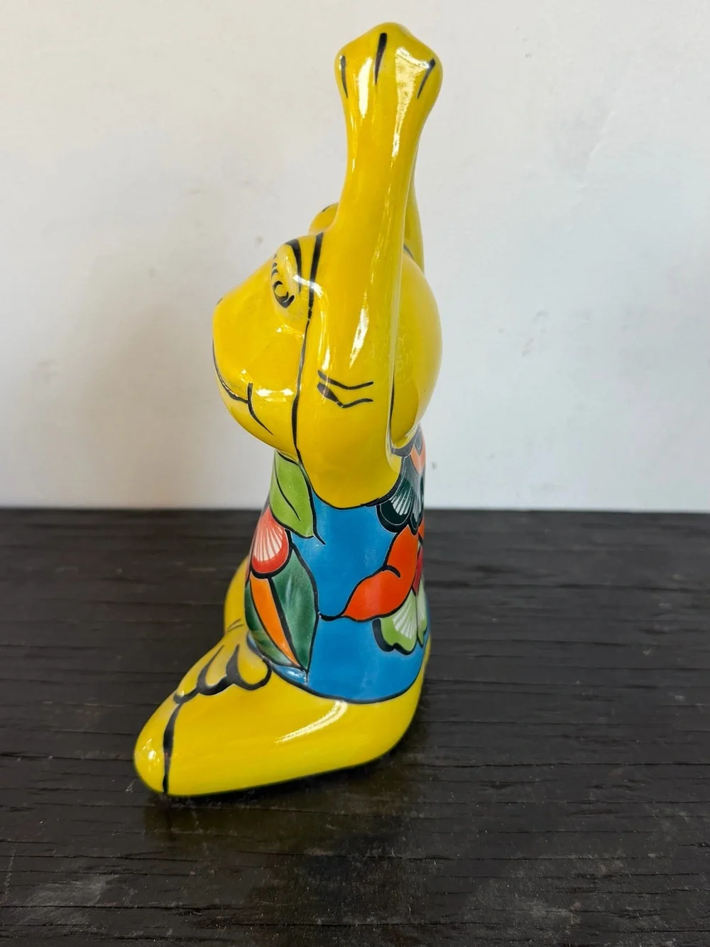 Hand-Painted Yellow Talavera Yoga Frog Statue – Decorative Home Accent